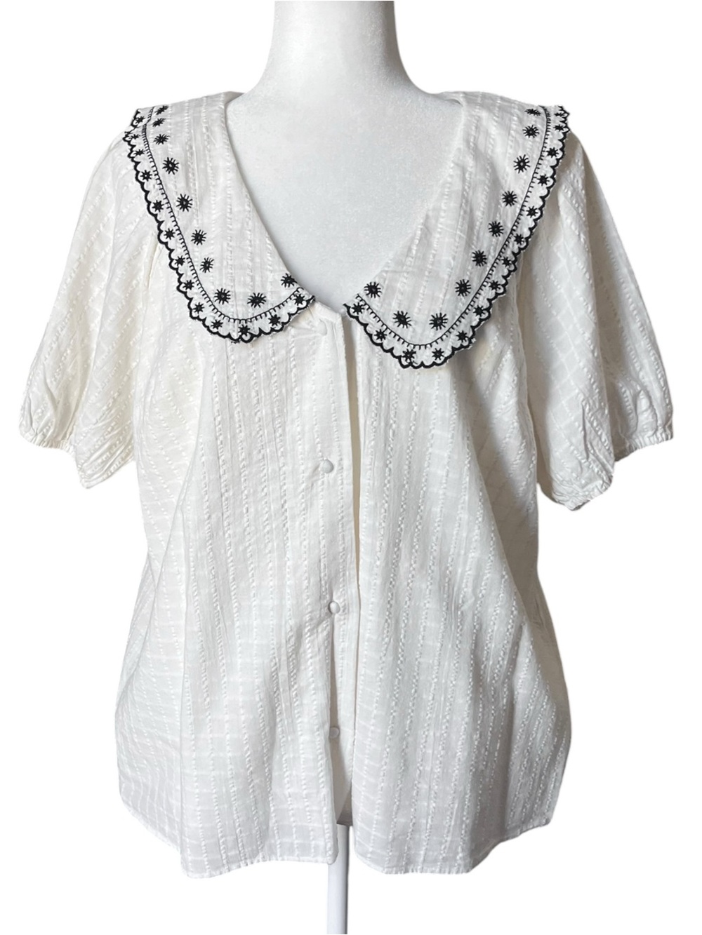 LC Lauren Conrad Cream Black Embroidered Floral Boho Cotton Bib Collar Top Large